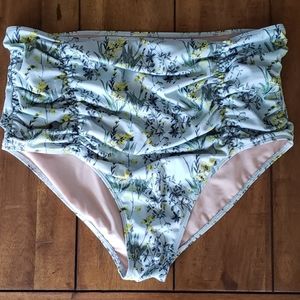 Kortini Jeane Maternity Bottoms